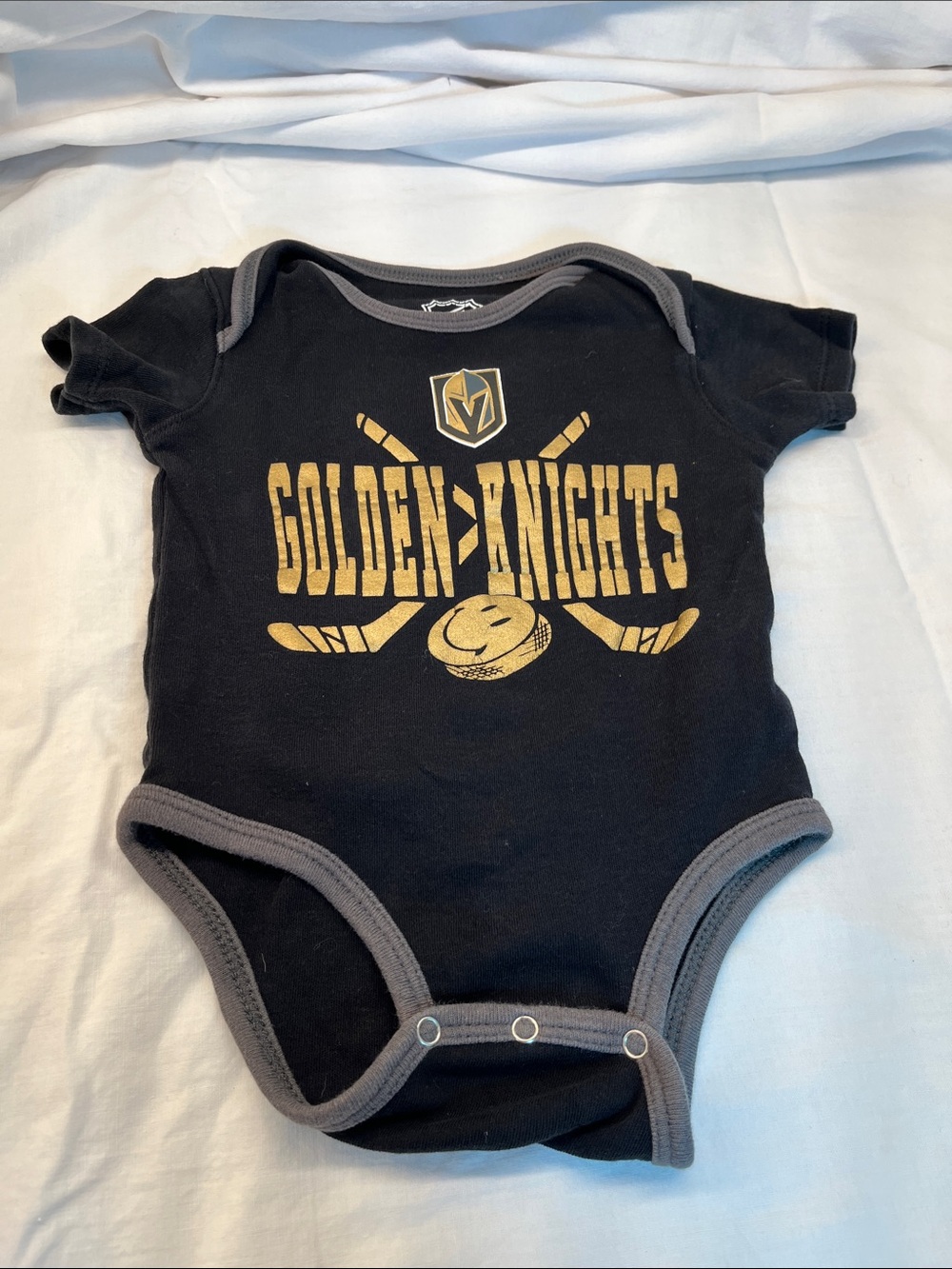 6-9M Vegas Golden Knights Black & Gray Baby One-Piece Bodysuit